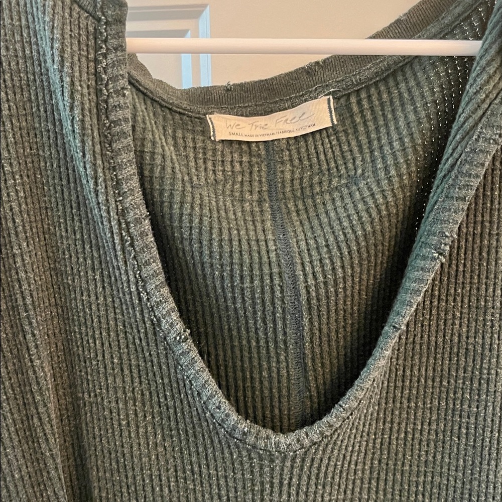 Dark Green Ribbed Sweater - Picture 2 of 3